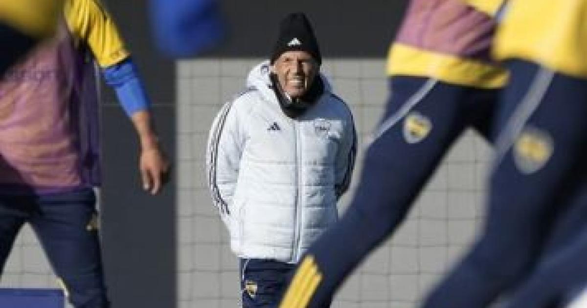 Russo entre una sorpresa y dos dudas para el debut