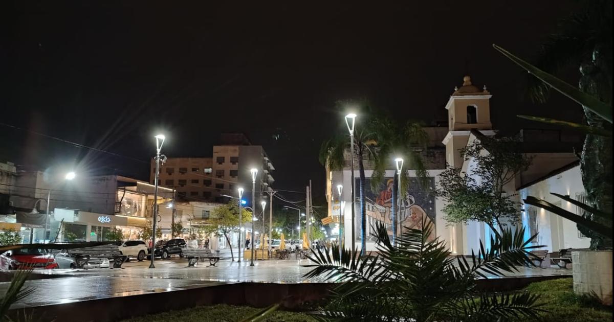 FOTOS  La lluvia tomoacute por sorpresa a los vecinos de Las Termas de Riacuteo Hondo