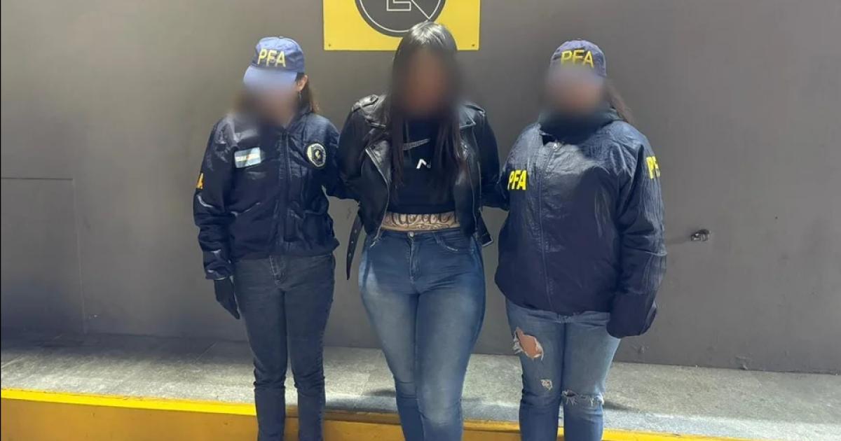 Tocoacute perder- cayoacute una mujer con falsa identidad que cumpliacutea oacuterdenes de jefes narco que operaban desde la caacutercel