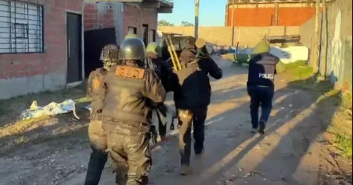 El hombre estaba siendo investigado por haber agredido a un inquilino con un arma de fuego