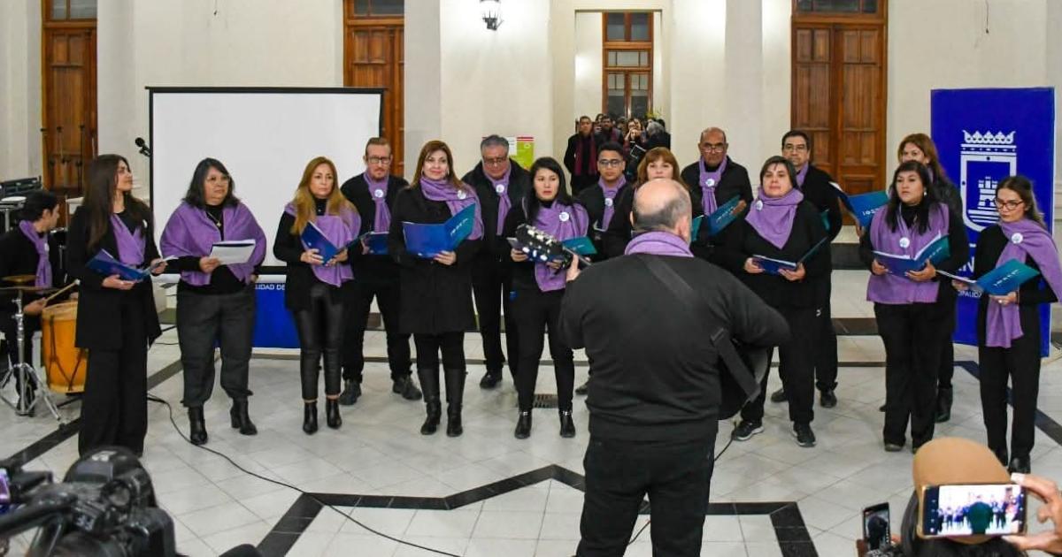 Coros de Santiago y de otras provincias se unen al Encuentro Coral de Muacutesica Popular 