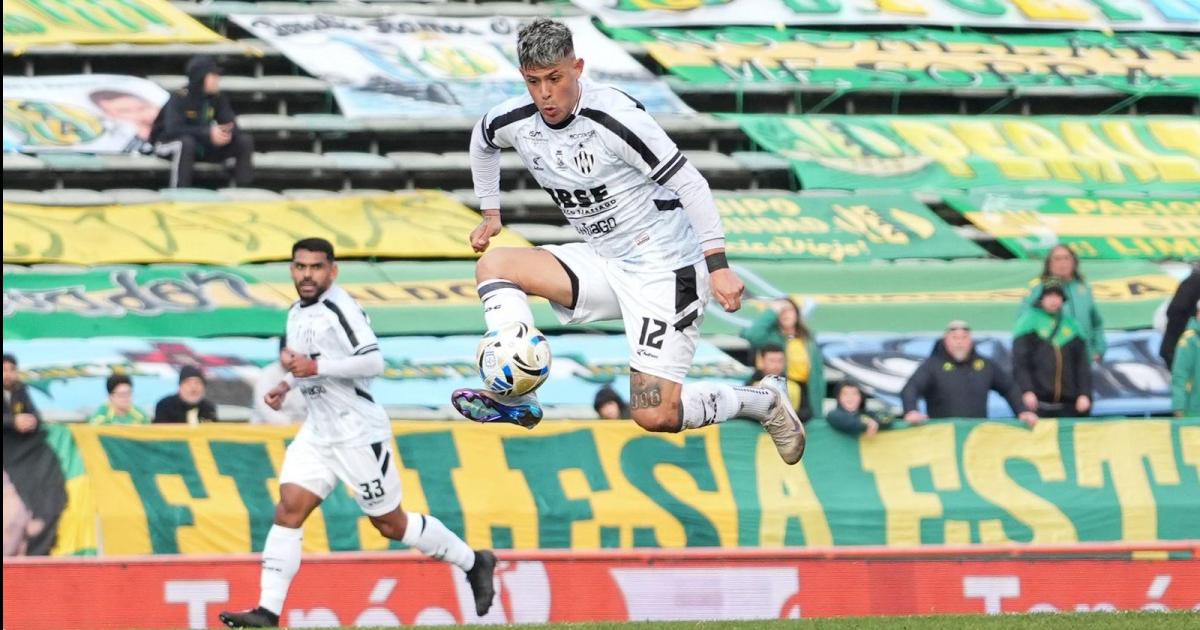 Central Coacuterdoba debutoacute en el Clausura con un cerrado empate ante Aldosivi