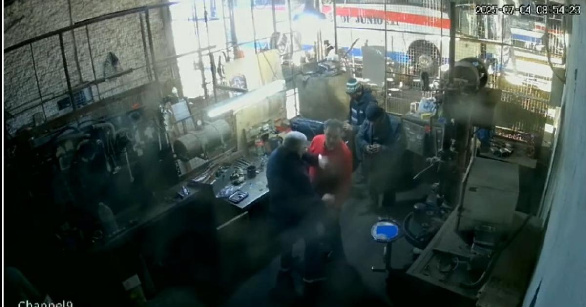 VIDEO  Empresario de transporte protagonizoacute serios incidentes- lo acusan de lesiones