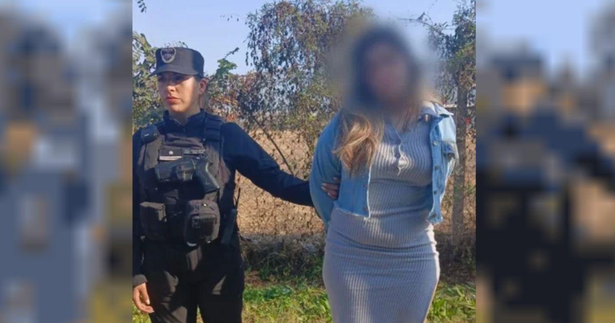 Dos mujeres fueron detenidas por intentar coimear a la Policiacutea tras circular en un auto con pedido de secuestro