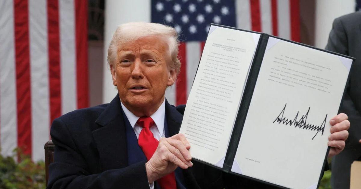 Donald Trump contina con su postura de incrementar aranceles