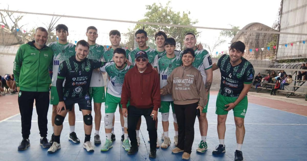 Hoy finaliza el campeonato de voacuteley aniversario de Antildeatuya