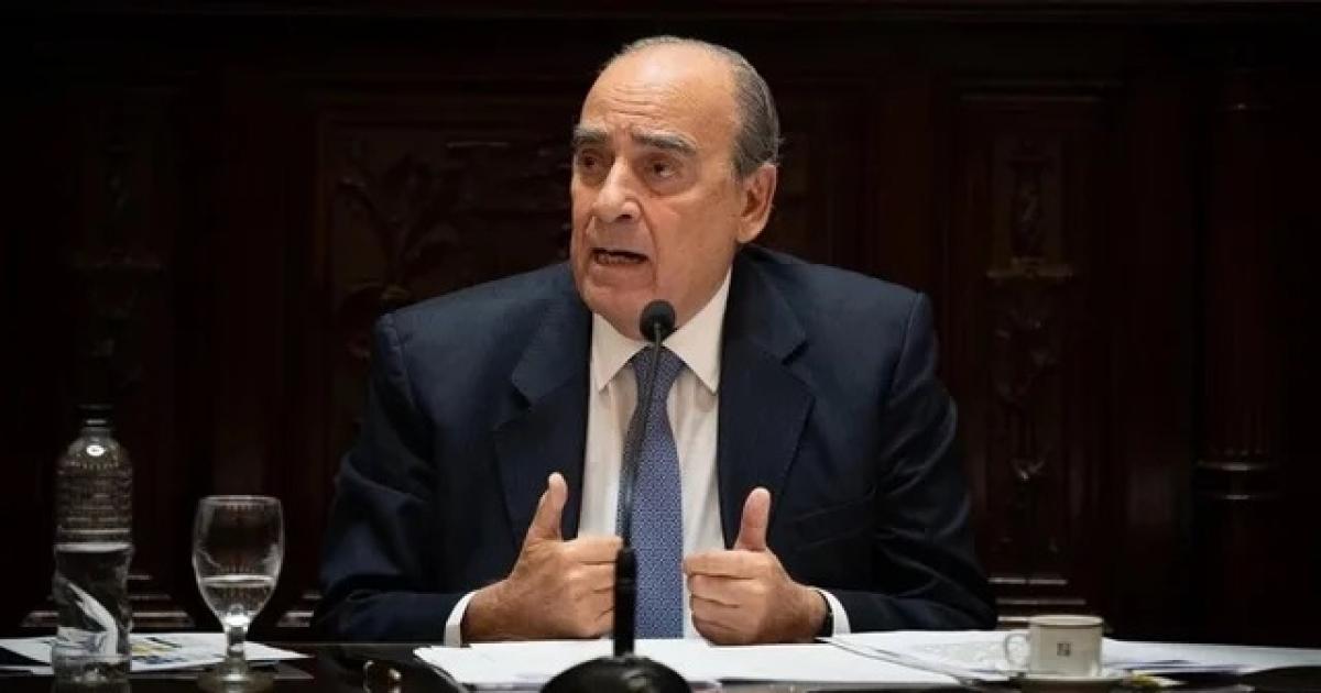 Vamos a vetar las leyes que pongan en riesgo el equilibrio fiscal reiteró Guillermo Francos