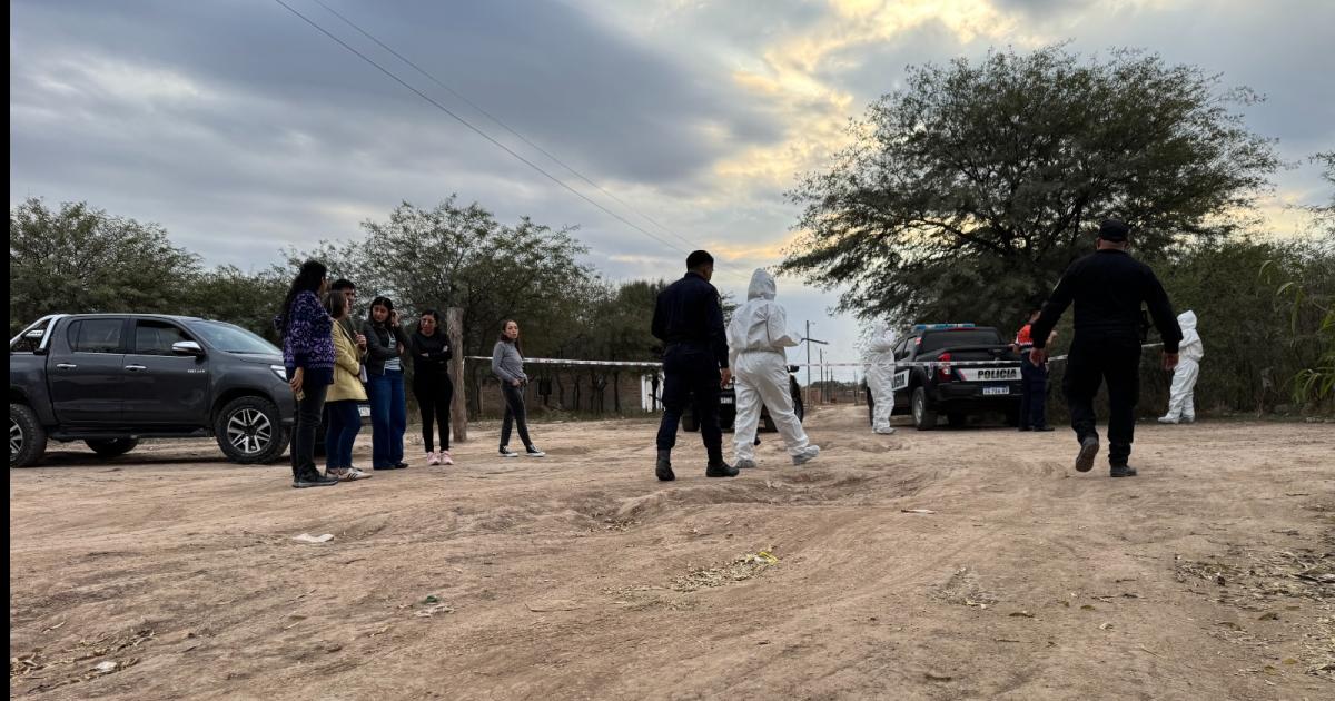 MUERTE Y MISTERIO- Una madrugada de intimidad acabó en tragedia La víctima una joven de 19 años La Justicia ha detenido a su acompañante 23 y la autopsia ser esclarecedora hoy