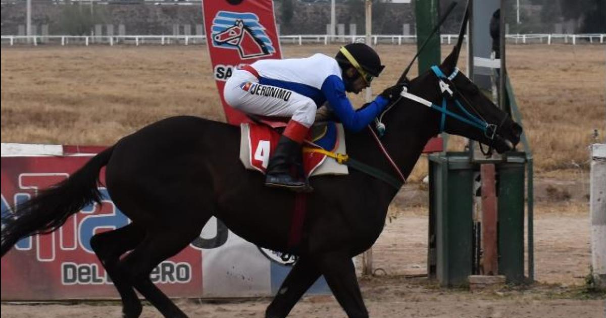 Leopolis se quedoacute con el triunfo en el claacutesico sobre 1400 metros