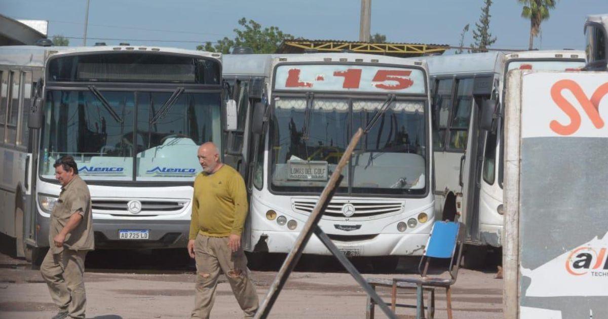 Las líneas urbanas podrian para si no se abona el aguinaldo