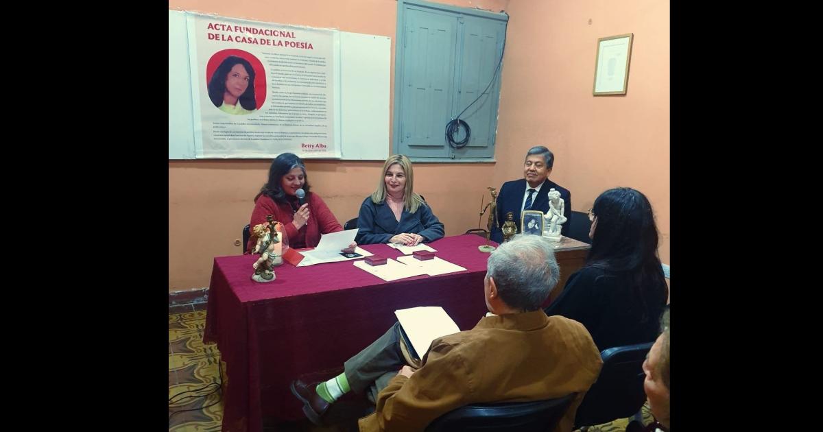 La Casa de la Poesía distinguió a nuevos Custodios de la Poesía