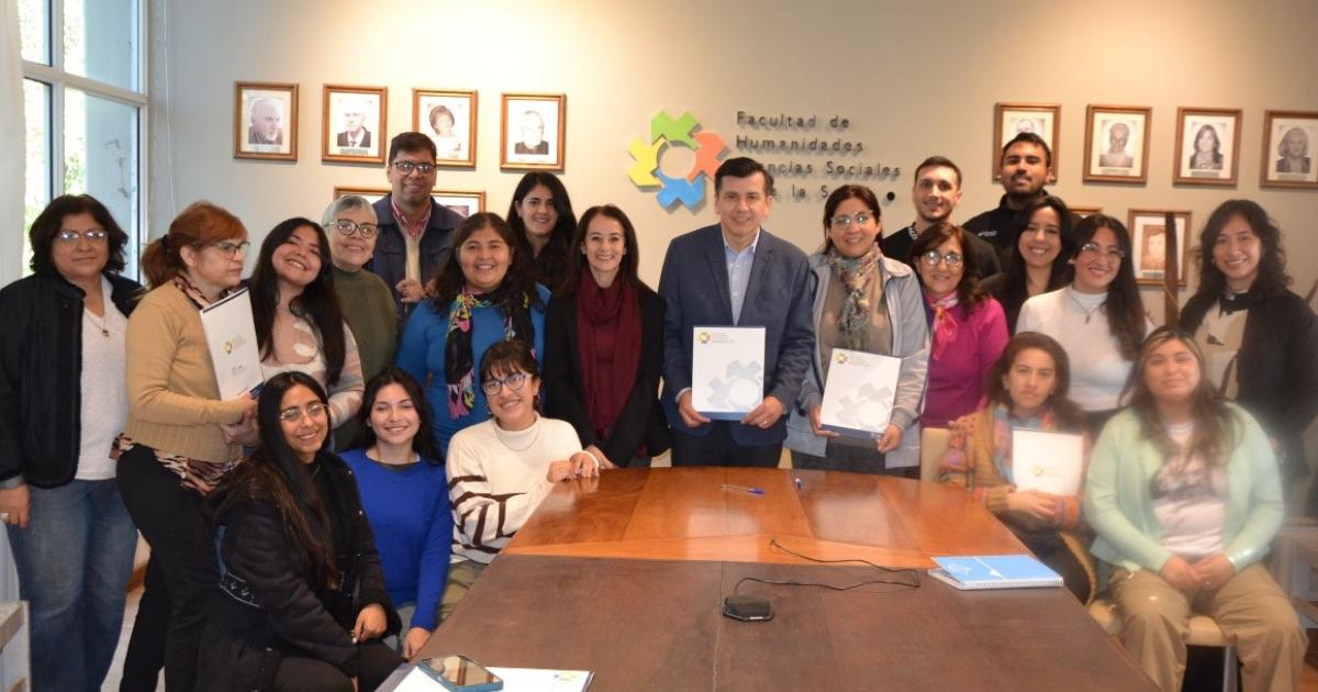 UNSE- firman convenios para prcticas de Trabajo Social