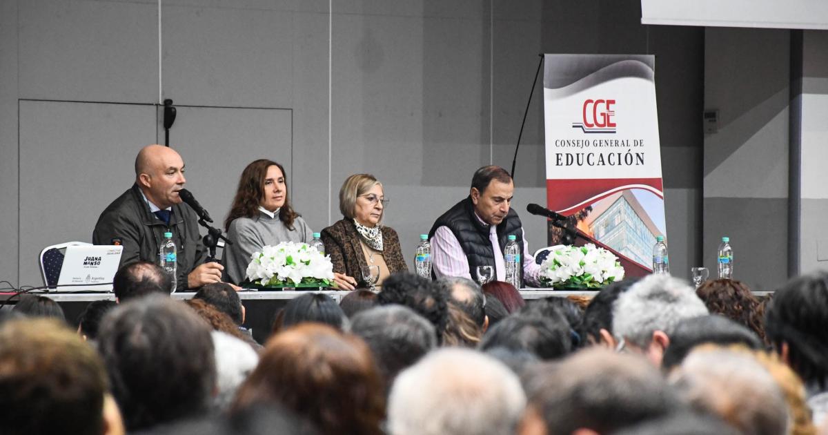 Jornada de docentes de escuelas de personal nico y tercera categoría