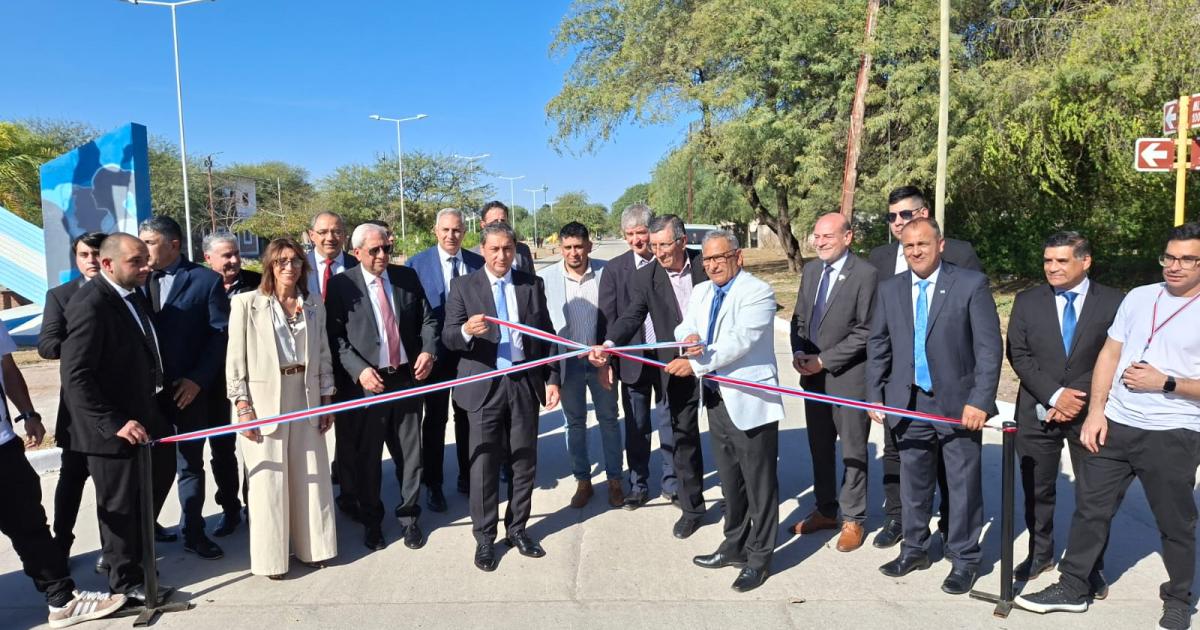 Con la inauguracioacuten de obras y entrega de viviendas Loreto festejoacute su 141deg aniversario