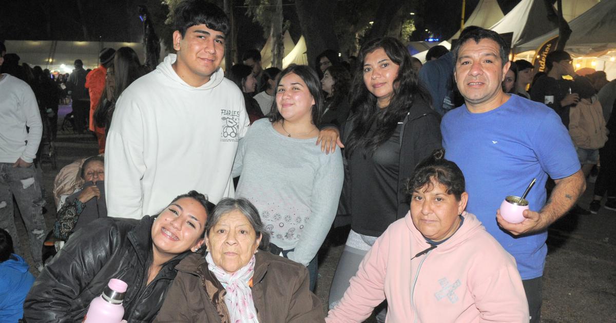 EL PASEO DE LOS SANTIAGUENtildeOS