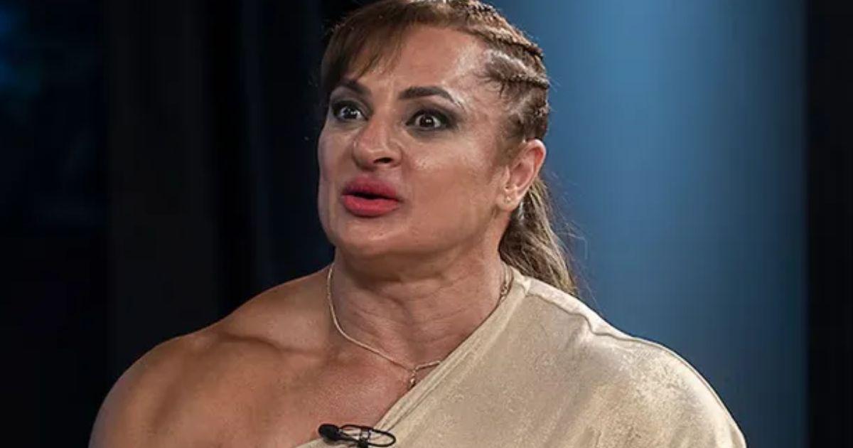 La exboxeadora se encuentra acompañada por sus hijos en el hospital