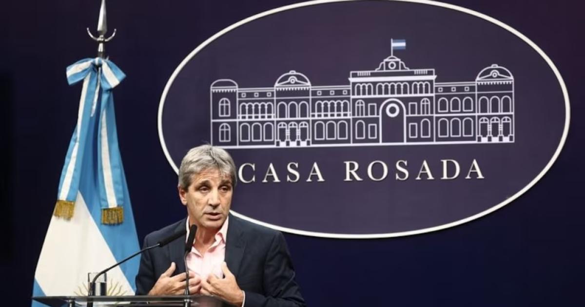 Supervit en junio- Caputo anunció un resultado financiero positivo de 551234 millones