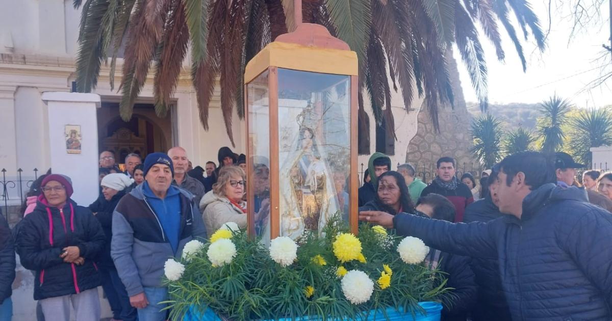 La Virgen del Carmen bendijo a Villa La Punta en la fiesta chica