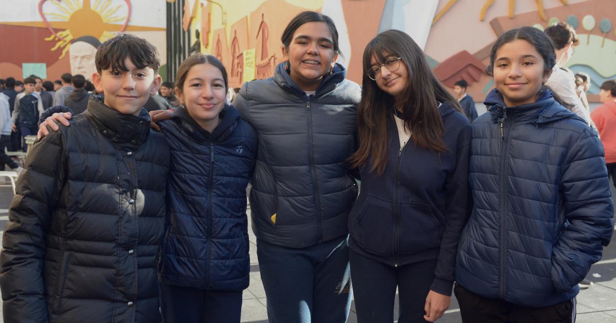 GRAN KERMEacuteS PARA INICIAR VACACIONES 