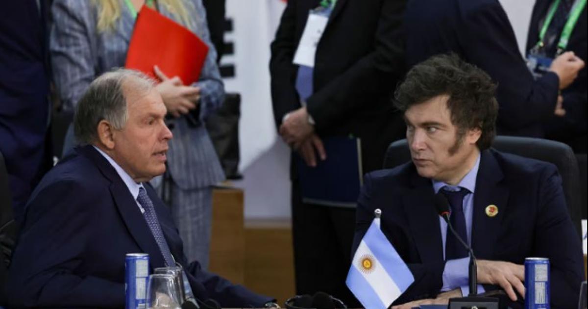 El canciller Gerardo Werthein junto al presidente Javier Milei en la cumbre del G20 (Foto- Reuters)