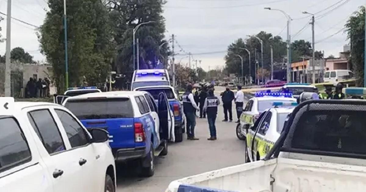 Un joven encontroacute a sus padres muertos y se investiga un posible homicidio seguido de suicidio