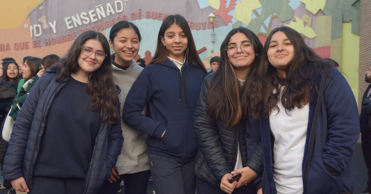 GRAN KERMEacuteS PARA INICIAR VACACIONES 