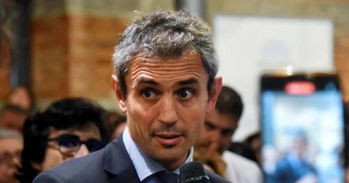 Poleacutemica adjudicacioacuten a una empresa de la familia Menem para vigilancia del BNA