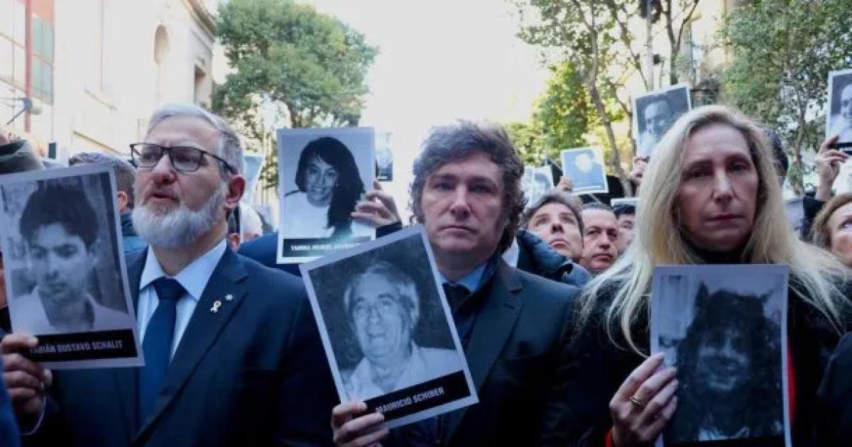 Milei participa del acto por el atentado a la AMIA en medio de un fuerte operativo de seguridad