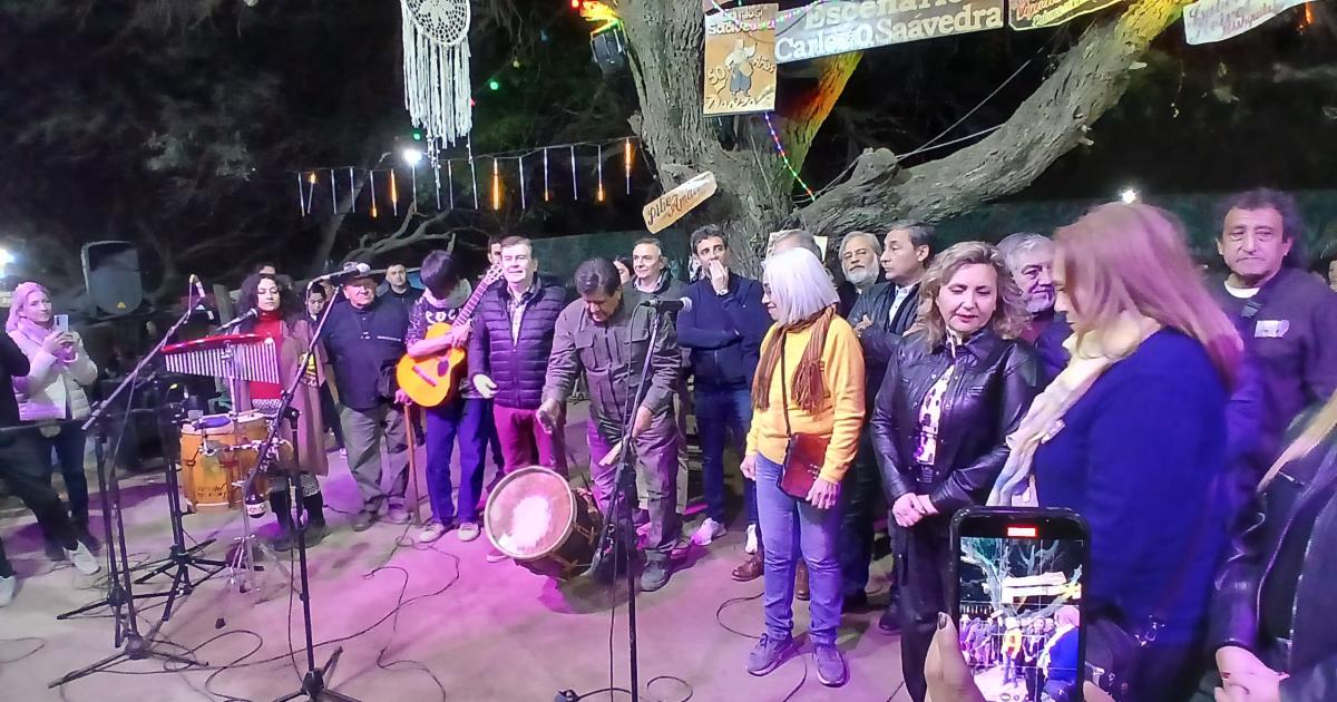 Las mejores imaacutegenes de la vigilia de la XXIII Marcha de los bombos