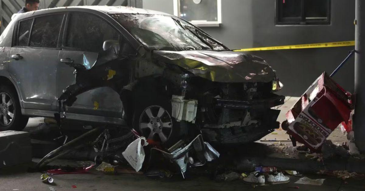 Un conductor atropelloacute a una multitud a la salida de un boliche y dejoacute maacutes de 30 heridos