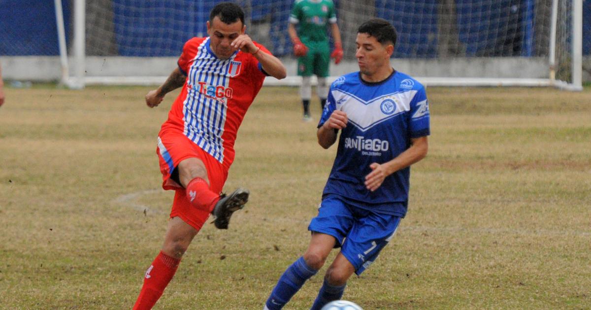 Unioacuten Santiago estrena tiacutetulo ante Central Coacuterdoba