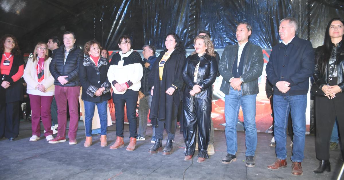 Las mejores imaacutegenes de la vigilia de la XXIII Marcha de los bombos