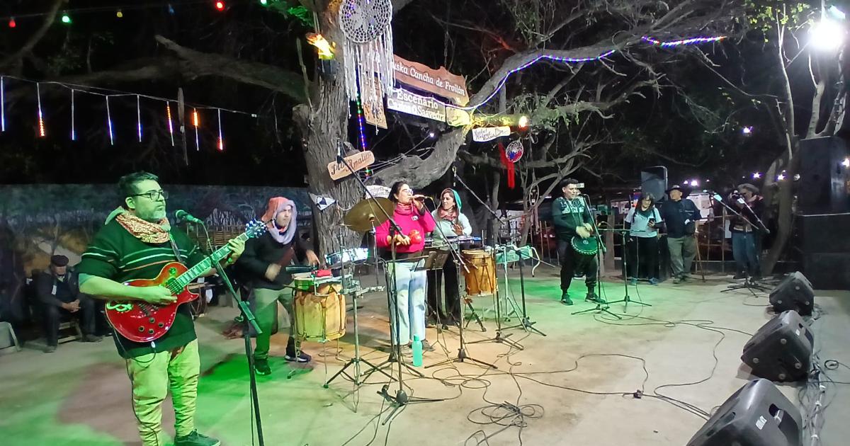 Las mejores imaacutegenes de la vigilia de la XXIII Marcha de los bombos