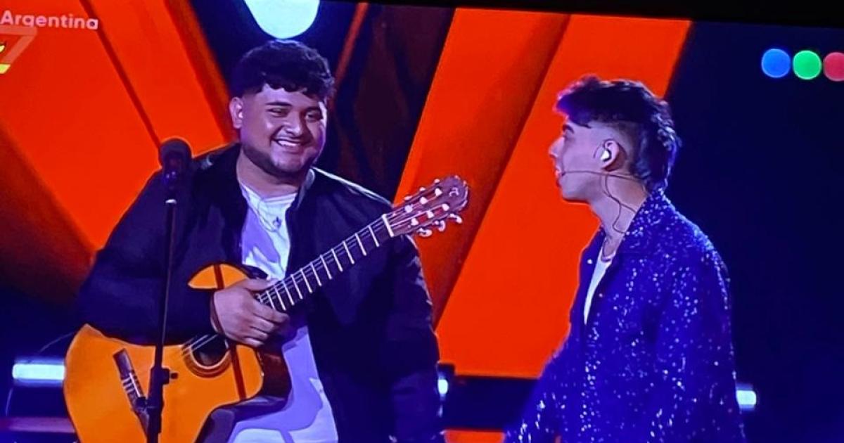 Detrs del canto de Lucas hay una historia de pasión