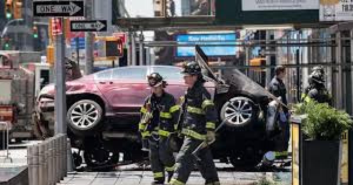 Un atropello masivo en Los Ángeles provoca 28 heridos