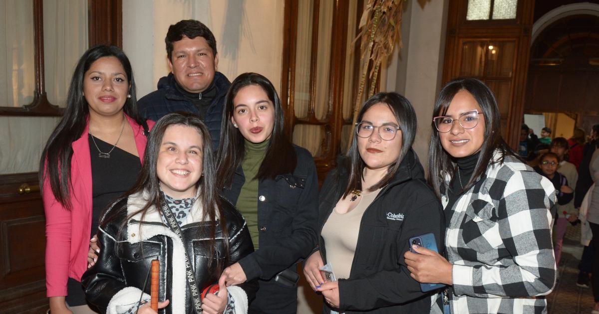 LOS BONYS DE FESTEJO POR SUS 30 ANtildeOS