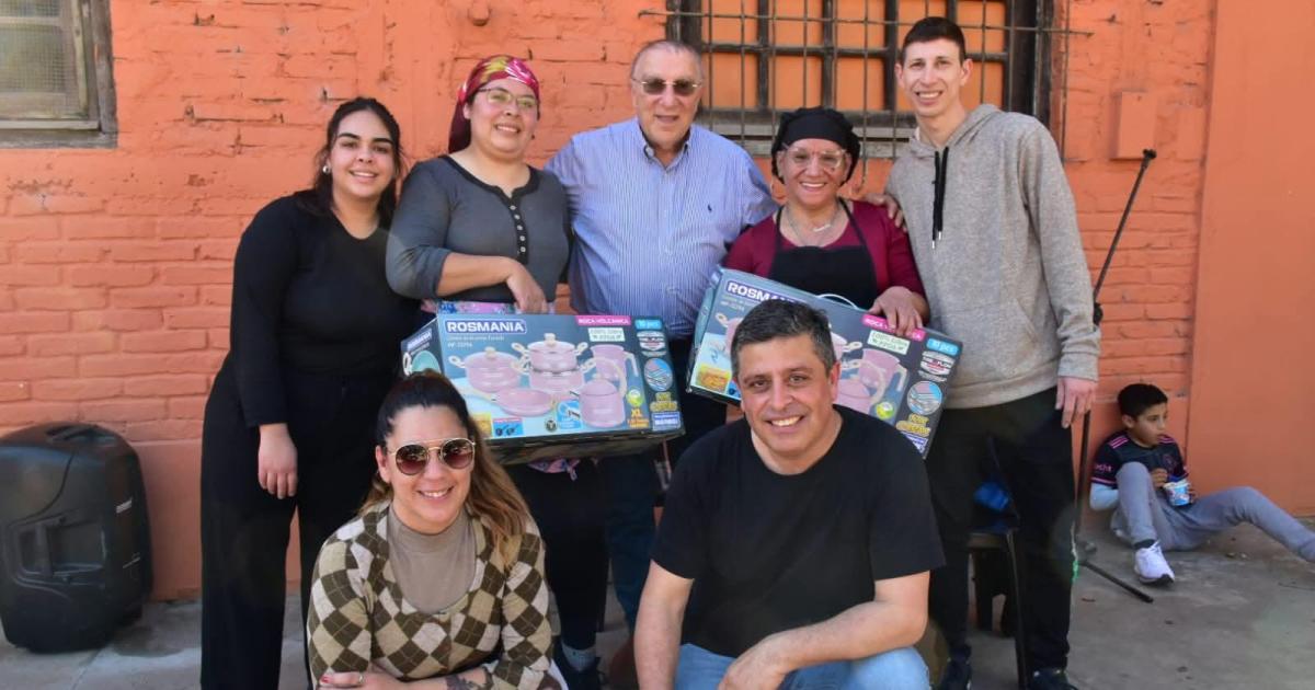 Friacuteas concretoacute un espectacular festejo por el Diacutea del Amigo