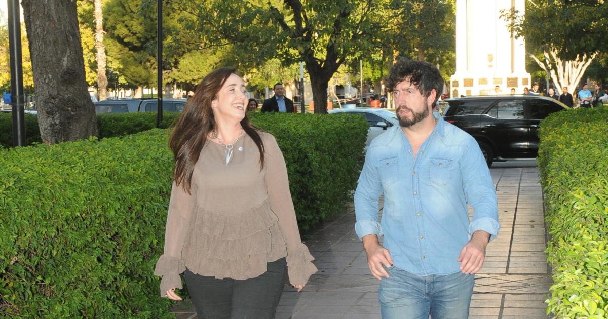 VICEPRESIDENTE Estuvo unas horas en la Capital y prometió volver