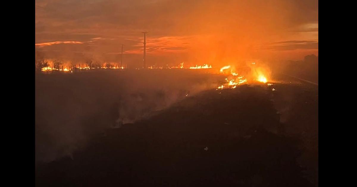 Voraces incendios de pastizales en Selva y Sumampa causan paacutenico