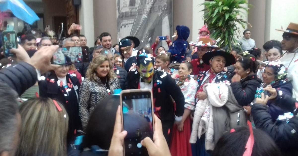 La intendenta Norma Fuentes participó del colorido evento