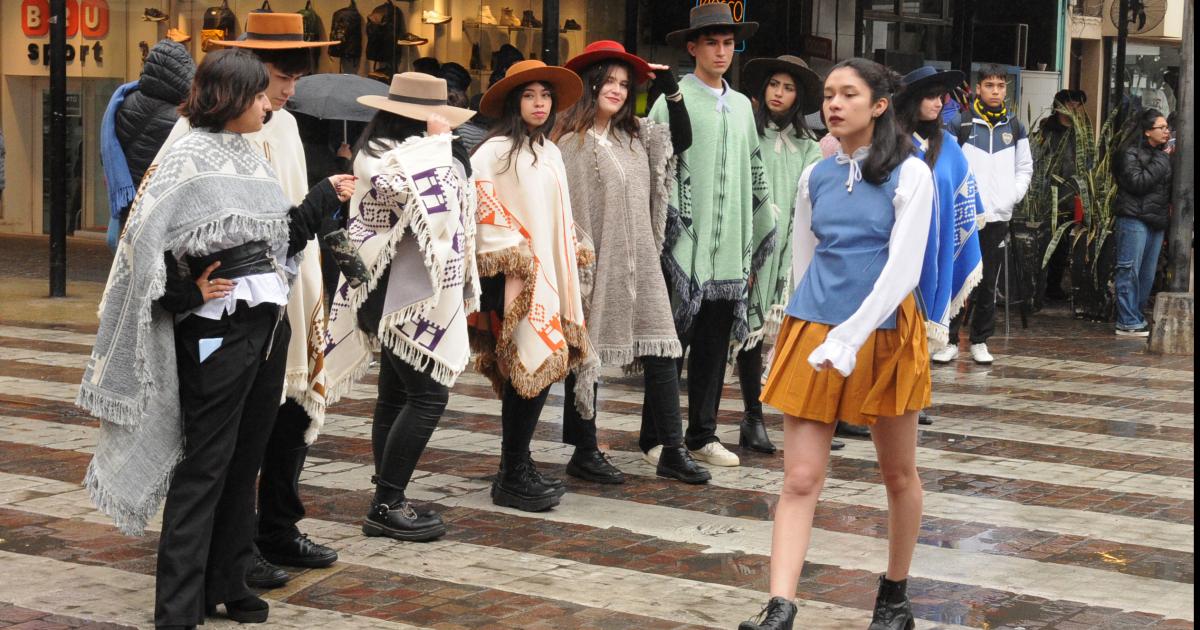 BRILLO DE LA ACCIOacuteN TEATRAL URBANA