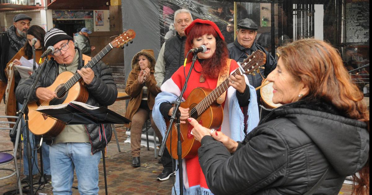BRILLO DE LA ACCIOacuteN TEATRAL URBANA