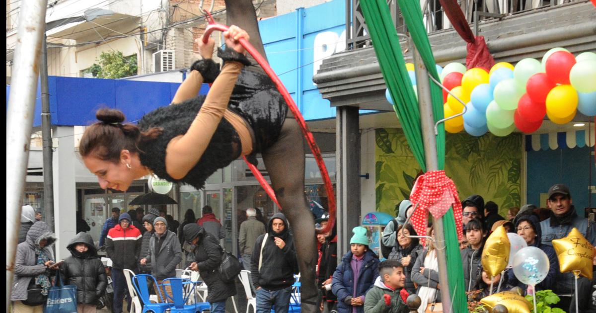 BRILLO DE LA ACCIOacuteN TEATRAL URBANA