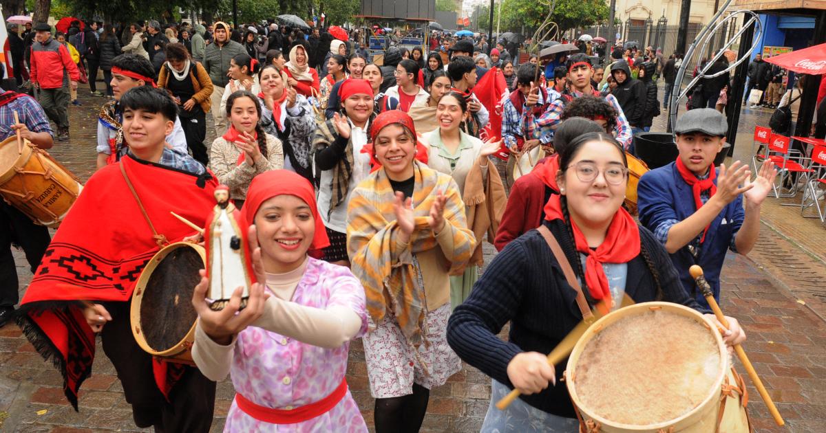 BRILLO DE LA ACCIOacuteN TEATRAL URBANA