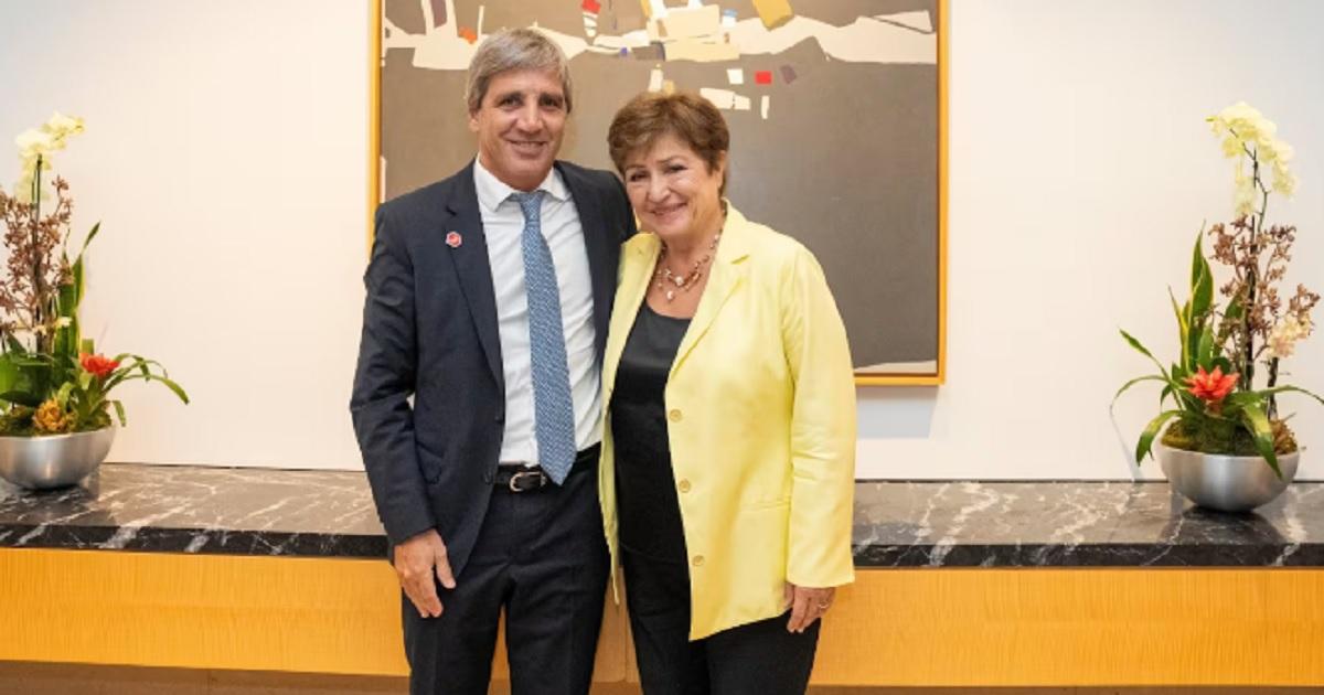 El FMI aproboacute la revisioacuten teacutecnica del acuerdo con Argentina y enviaraacute US2000 millones