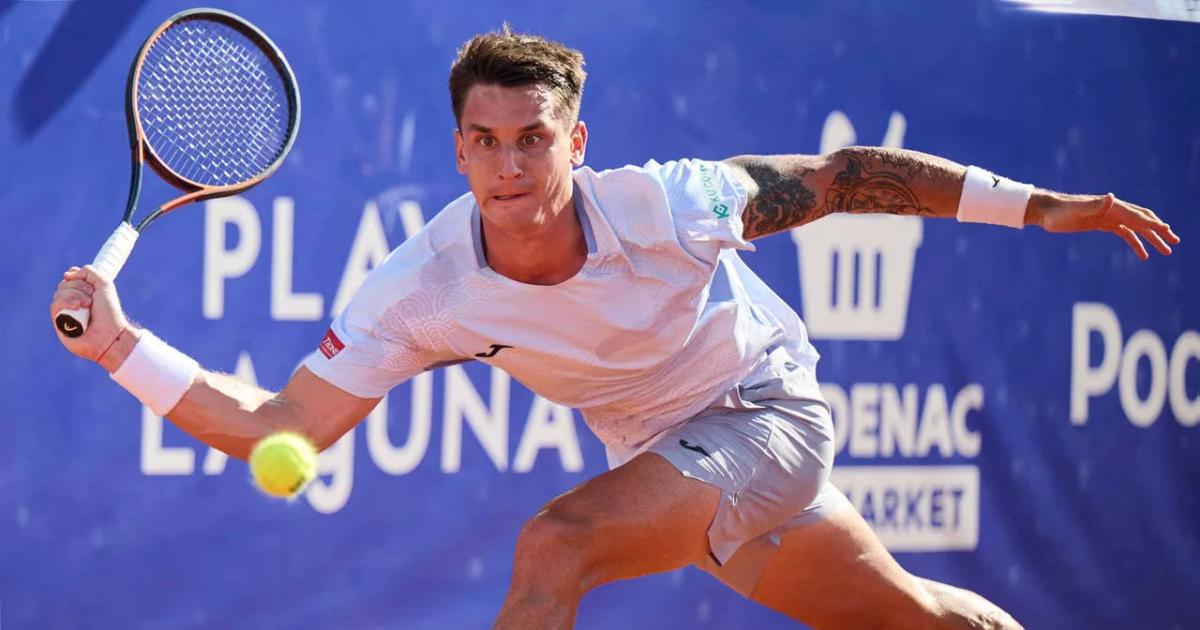 Carabelli le ganoacute a Llamas Ruiz y estaacute en semis