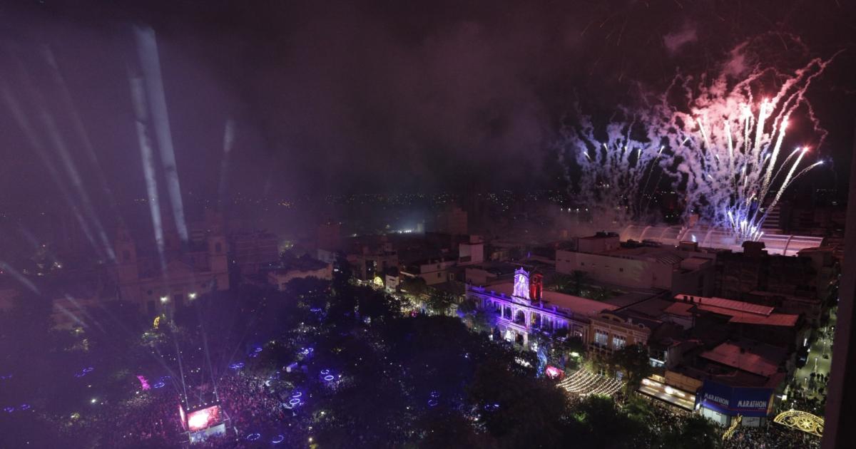 FELIZ CUMPLEAÑOS MADRE DE CIUDADES