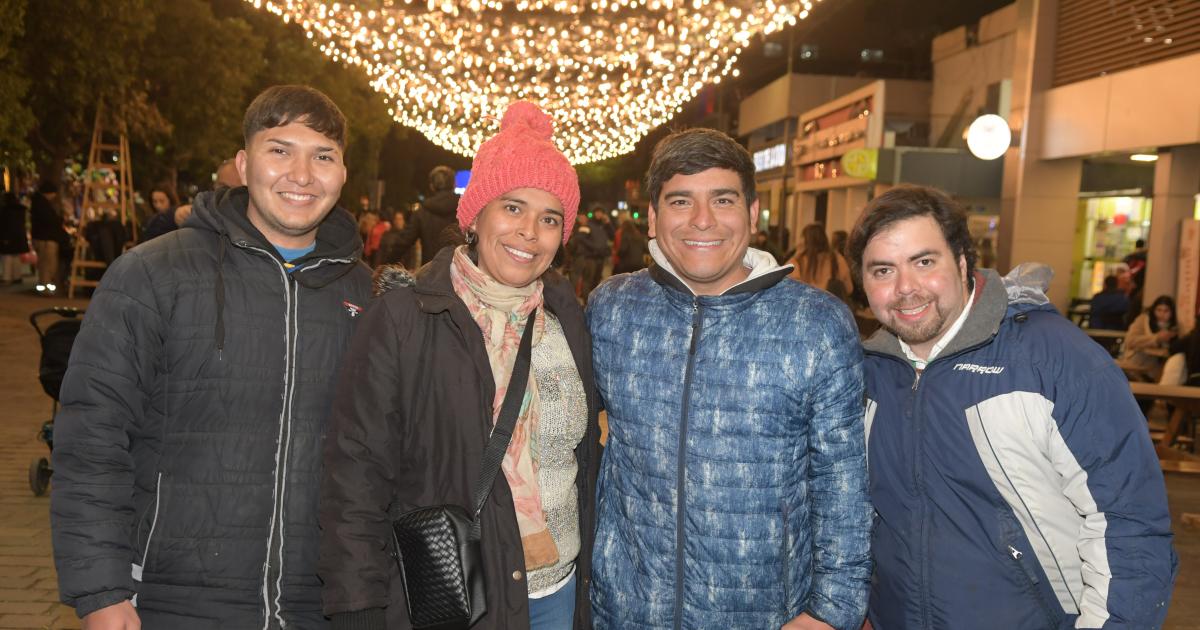 LA ALEGRIacuteA DE LOS 472 ANtildeOS DE SANTIAGO