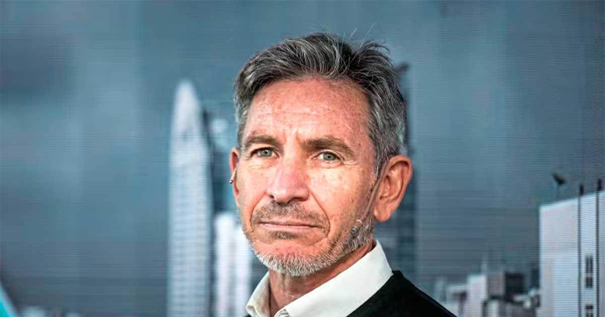 El médico dijo sentirse preocupado por su hijo que hoy tiene 16 años