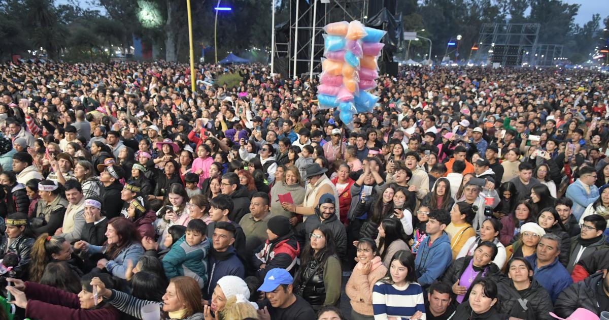 FOTOS- miles de almas vibran en el Festival Madre de Ciudades